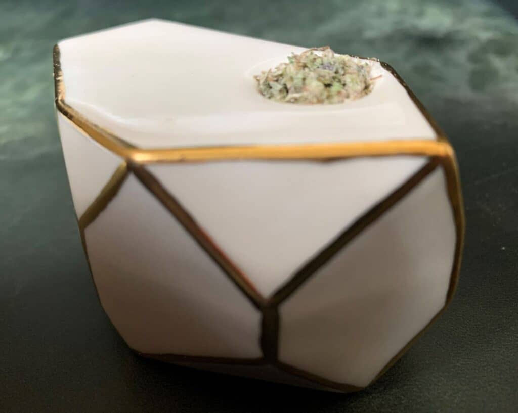 Puffing Pretty On Porcelain Hand Pipes From Stonedware 24 stonedware company handpipe reviewed